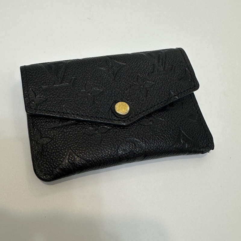 Lv 黑牛皮壓紋零錢鑰匙包-0