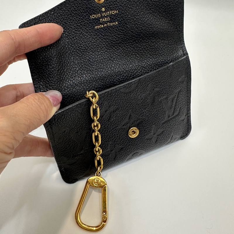 Lv 黑牛皮壓紋零錢鑰匙包-5