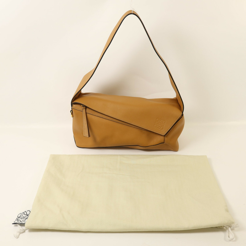 LOEWE 牛皮皮革Puzzle Hobo肩背袋-9