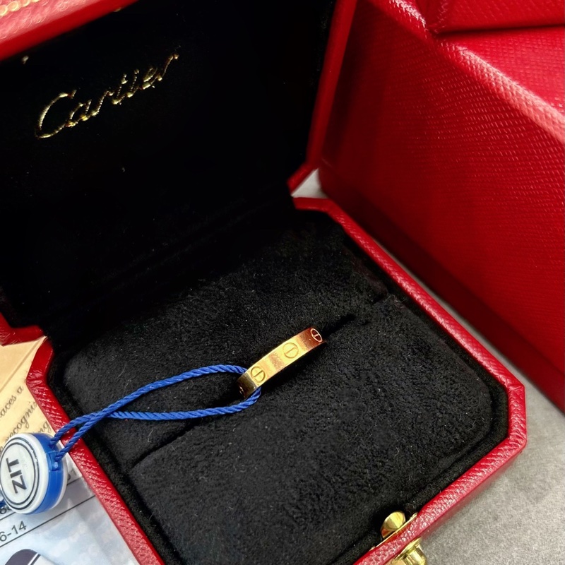 Cartier卡地亚 love戒指-1