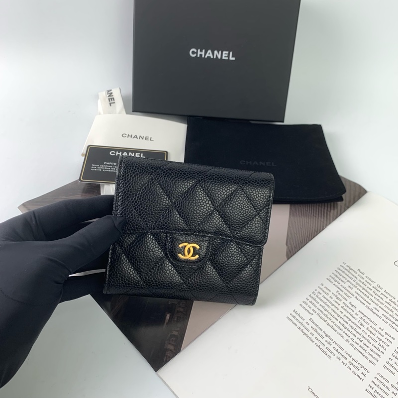 Chanel荔枝皮黑金短夾-1