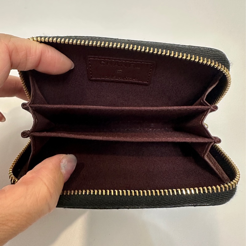 Chanel 黑荔枝牛皮ㄇ拉零錢包AP69271-6