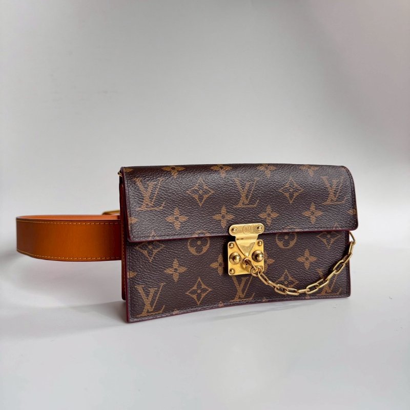 😍洋裝配這個超美 LV 穿搭神器經典花紋腰包-0