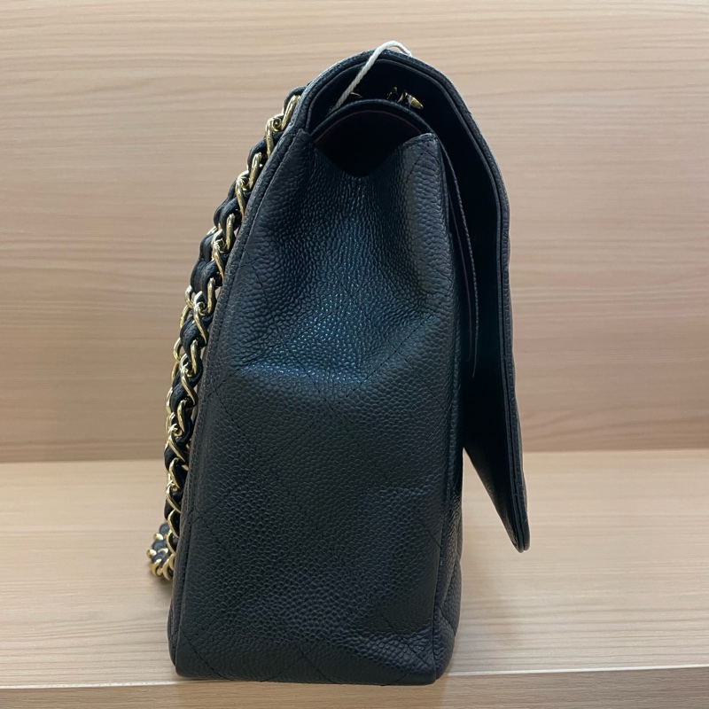 NO:D38 Chanel 黑金荔枝皮 超大號 cf 2011年 14開 鏈條單肩斜挎包 有塵袋 無卡無盒子 尺寸底長34*高21*寬10*-3