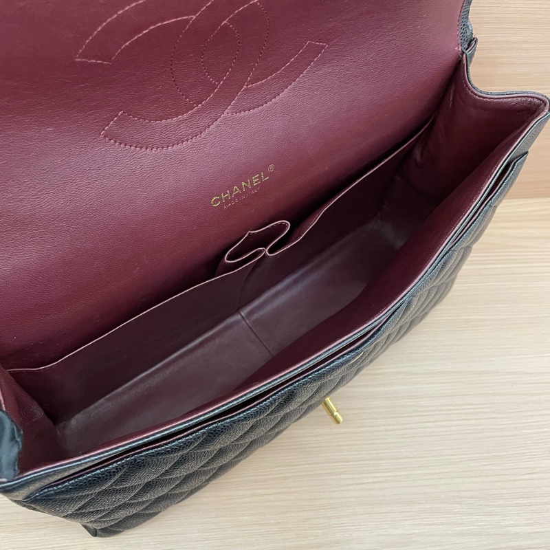 NO:D38 Chanel 黑金荔枝皮 超大號 cf 2011年 14開 鏈條單肩斜挎包 有塵袋 無卡無盒子 尺寸底長34*高21*寬10*-13