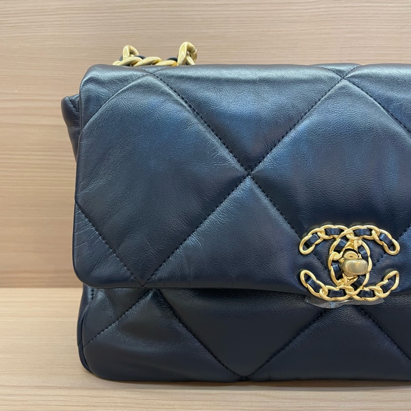 NO:D36 CHANEL 香奈儿 19bag 中號 30開 蓝色菱格纹羊皮金扣手提斜挎鏈條包 有卡 有塵袋 無盒子-4