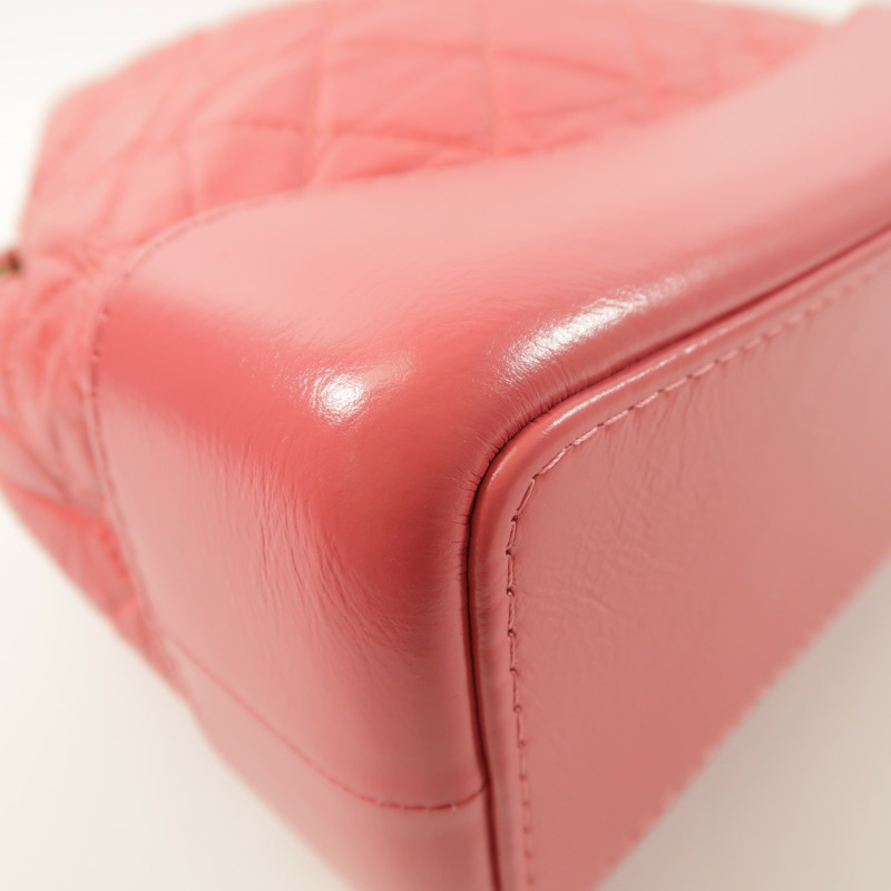 CHANEL 牛皮皮革Gabrielle Backpack鏈帶肩背袋-10