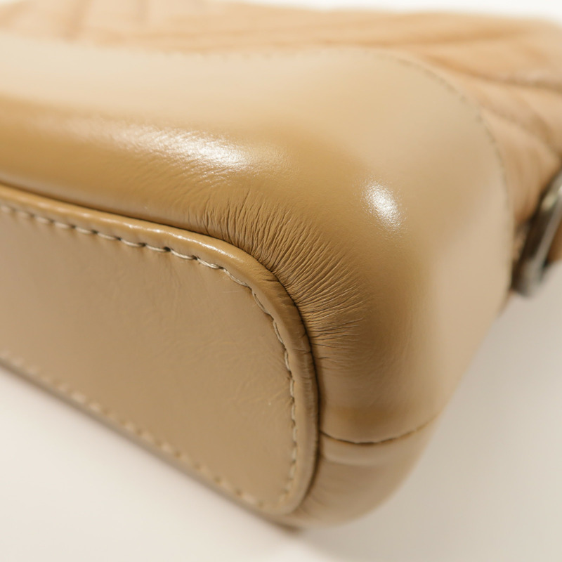 CHANEL 牛皮皮革Gabrielle Small鏈帶肩背袋-10