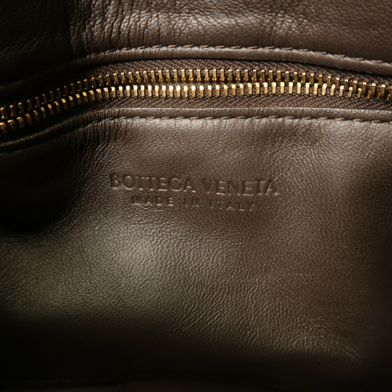 BOTTEGA VENETA 羊皮皮革Padded Cassette肩背袋-5