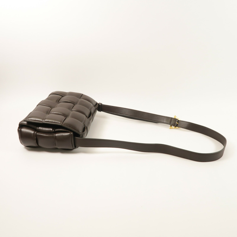 BOTTEGA VENETA 羊皮皮革Padded Cassette肩背袋-7
