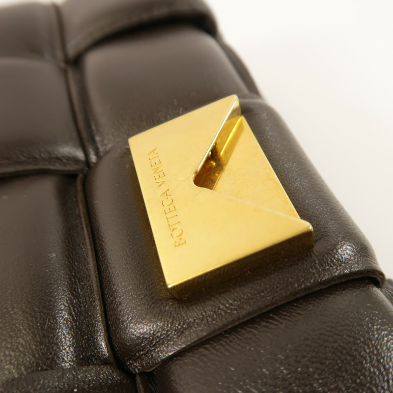 BOTTEGA VENETA 羊皮皮革Padded Cassette肩背袋-13