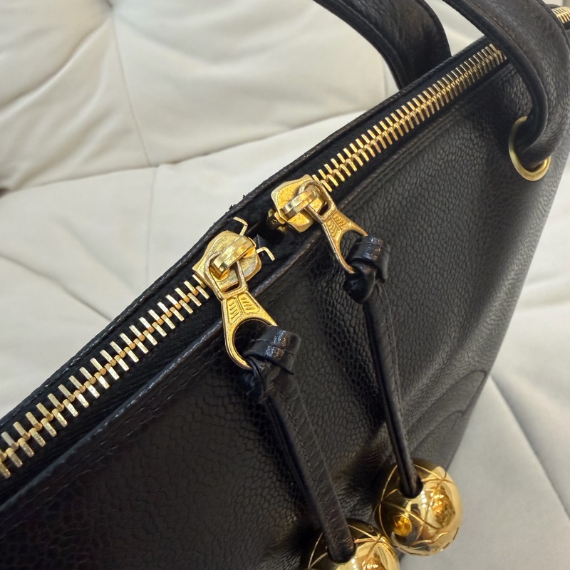 Chanel 香奈兒金球貝殼魚子醬牛皮托特包 Vintage 黑金-13