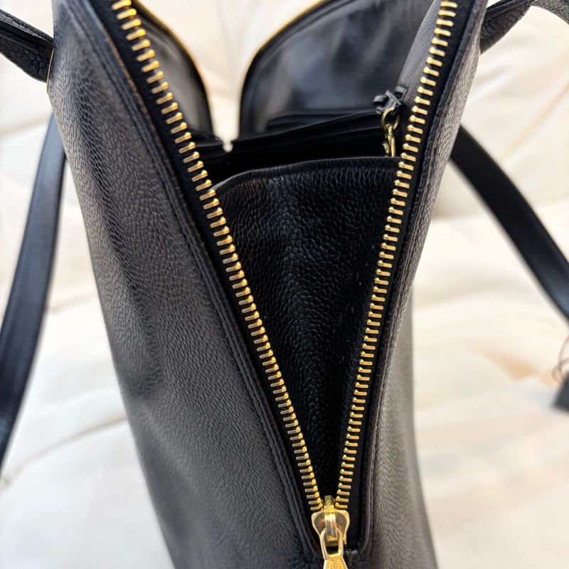 Chanel 香奈兒金球貝殼魚子醬牛皮托特包 Vintage 黑金-24