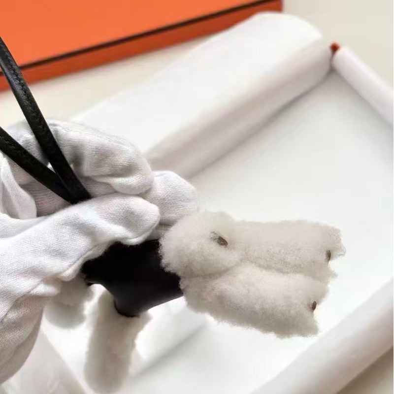 全新🆕 🖤🤍Hermes / 愛馬仕budy經典黑白熊貓泰迪毛小狗掛件-4