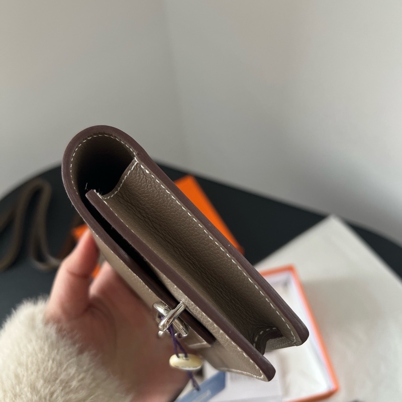Hermes Roulis Slim錢包卡包，大象灰，B刻 尺寸約13x10cm，送個皮肩帶可變單肩斜挎小廢包 。-7