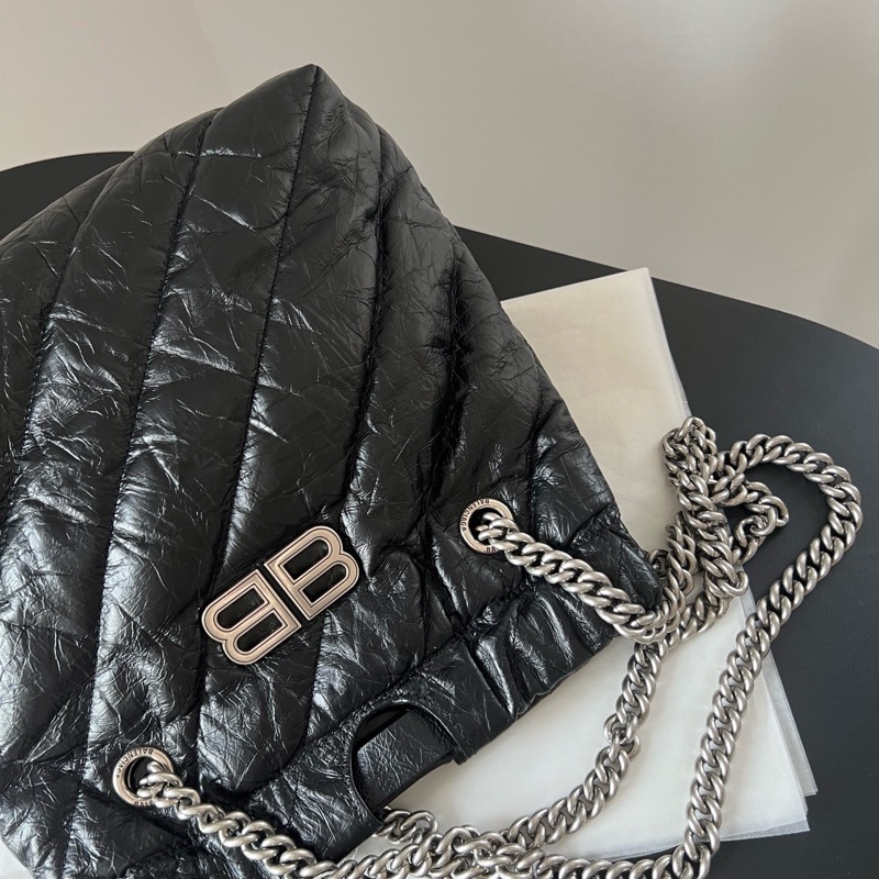 Balenciaga 巴黎世家Crush黑色小號垃圾袋 尺寸約24x26cm。-3