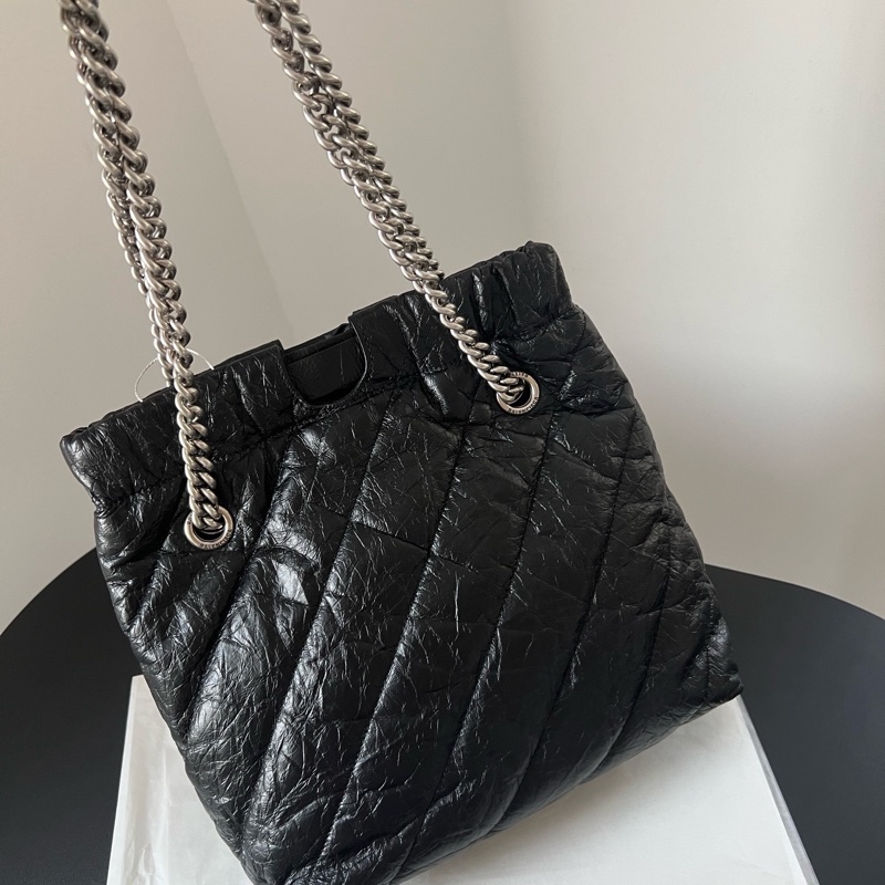 Balenciaga 巴黎世家Crush黑色小號垃圾袋 尺寸約24x26cm。-4