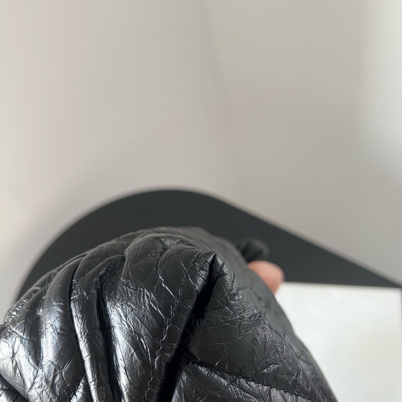 Balenciaga 巴黎世家Crush黑色小號垃圾袋 尺寸約24x26cm。-8