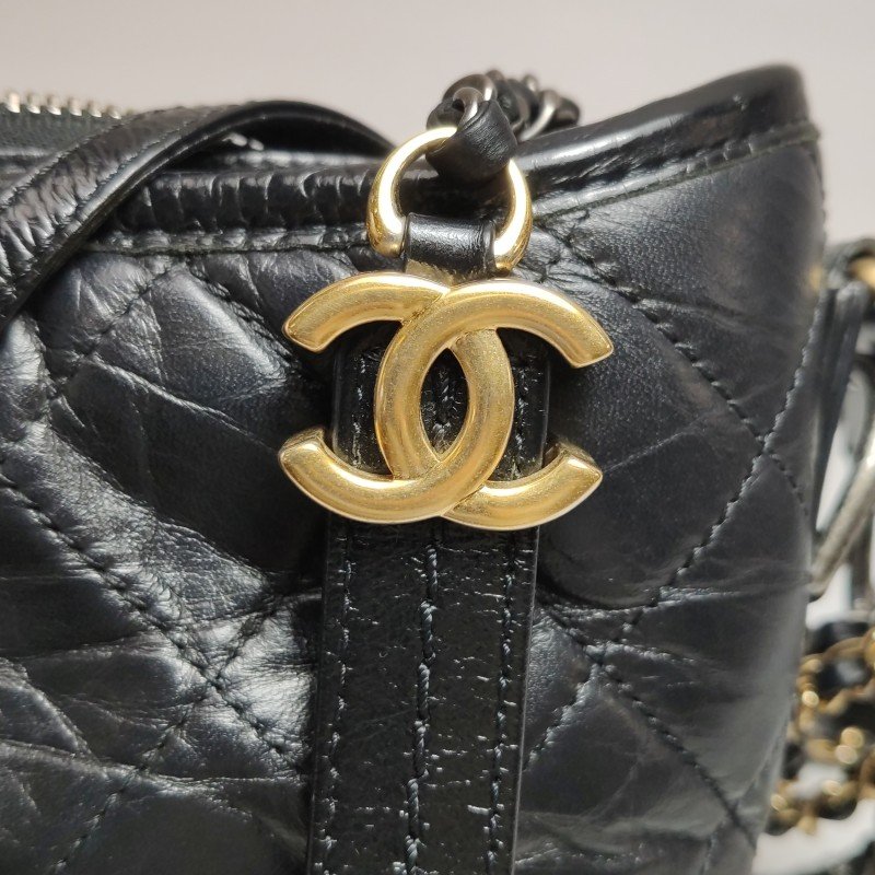 Chanel Gabrielle流浪包小號油蠟皮菱格絎縫雙 鏈條設計單肩包-12