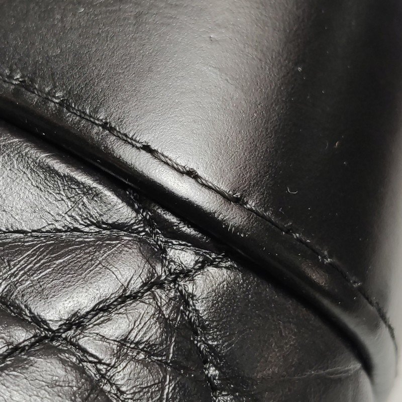 Chanel Gabrielle流浪包小號油蠟皮菱格絎縫雙 鏈條設計單肩包-16