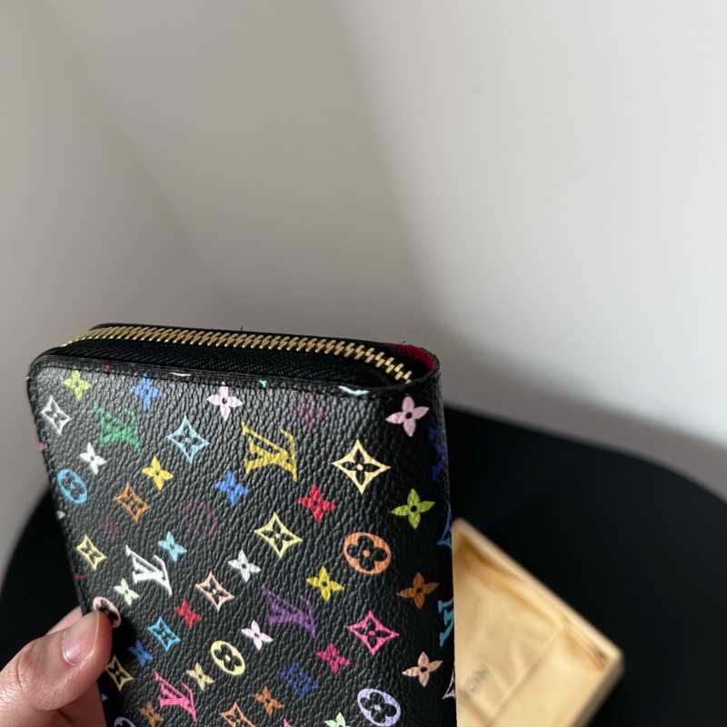 LV 黑三彩拉鍊款錢包，配件：盒子、塵袋 約長20cm 寬2cm 高9cm-4