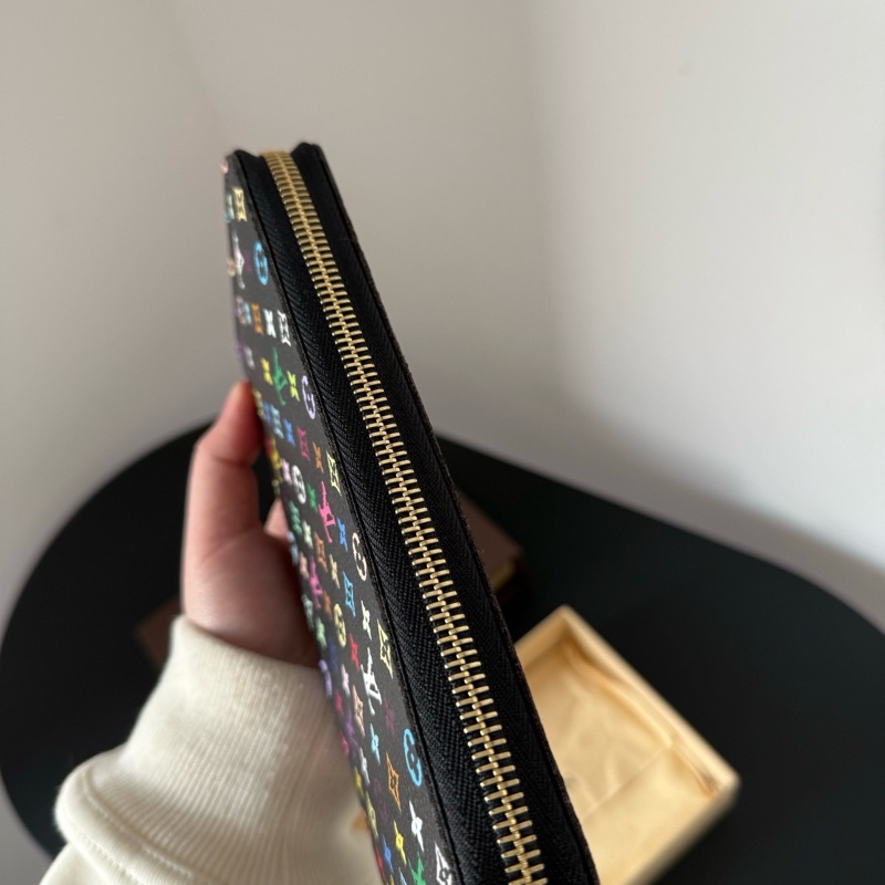 LV 黑三彩拉鍊款錢包，配件：盒子、塵袋 約長20cm 寬2cm 高9cm-6