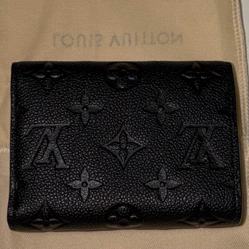 Louis Vuitton Victorine 黑色皮革短夾-1