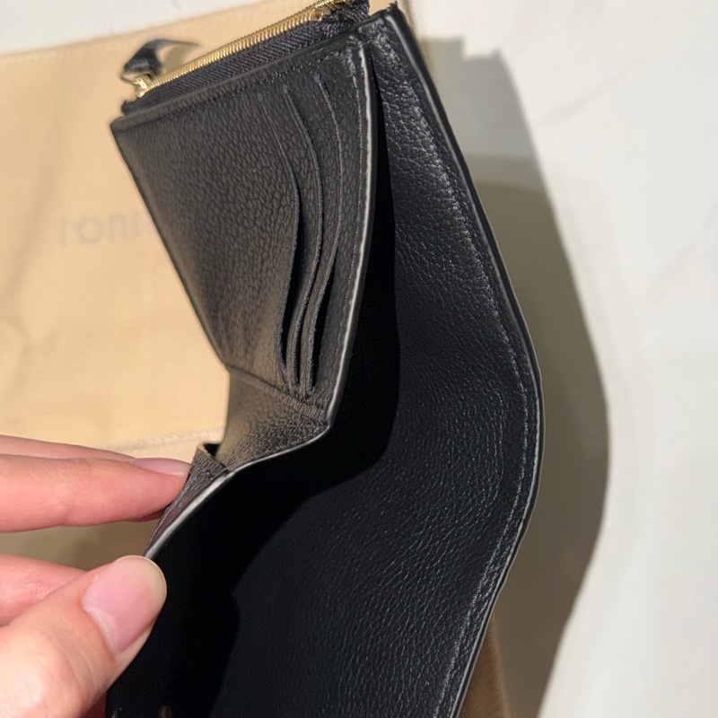 Louis Vuitton Victorine 黑色皮革短夾-4