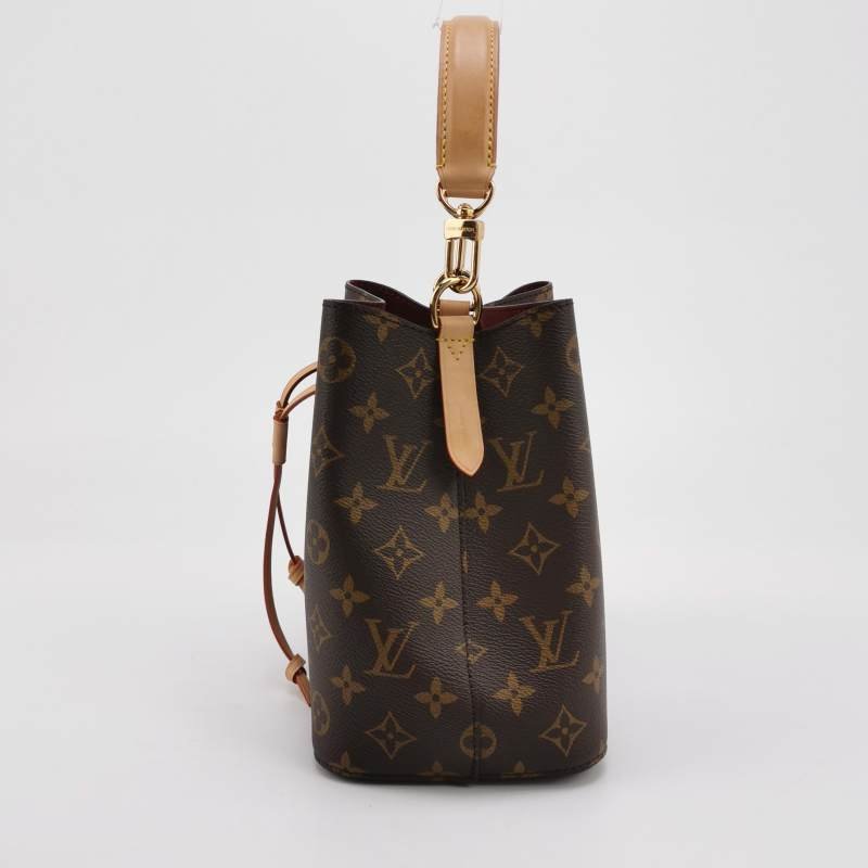 Louis Vuitton (LV) NEONOEBB植鞣革Monogram印花抽繩斜背包晶片款-2