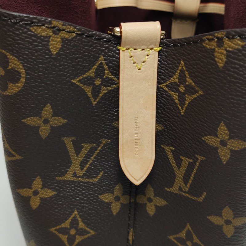 Louis Vuitton (LV) NEONOEBB植鞣革Monogram印花抽繩斜背包晶片款-16