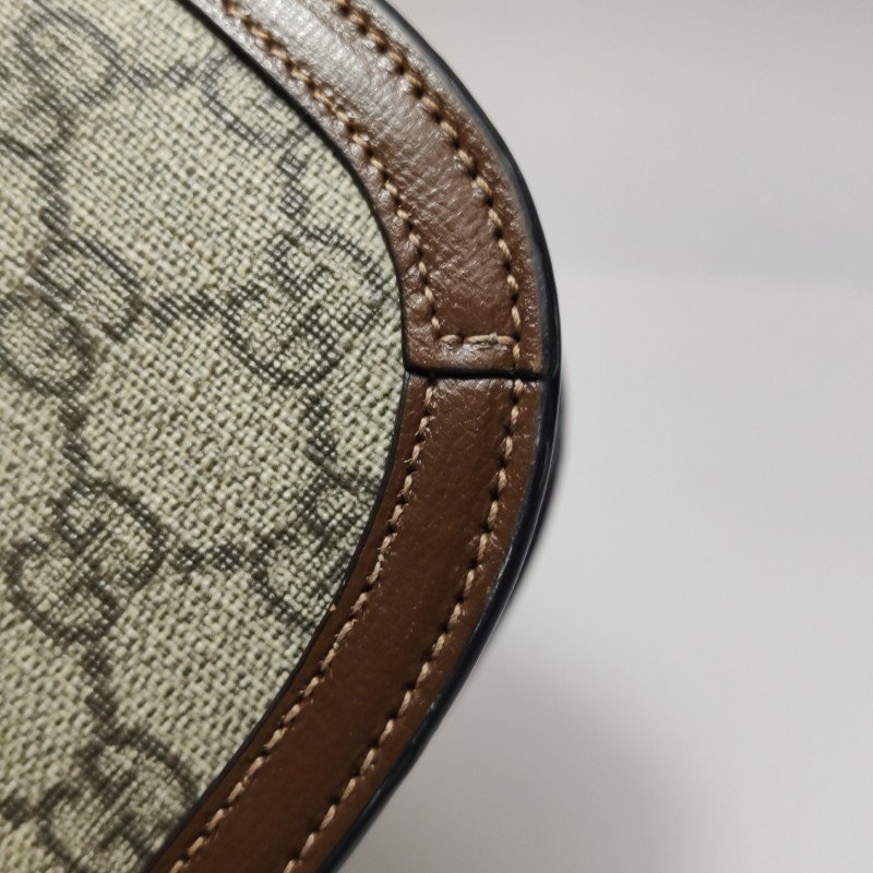 Gucci 1955中牛皮GG老花馬銜扣斜背包-17
