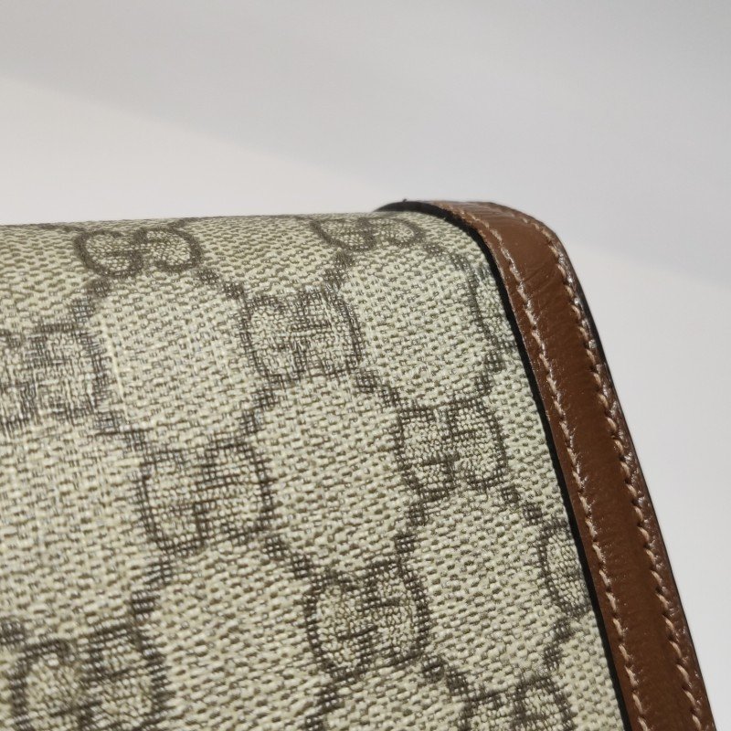 Gucci 1955中牛皮GG老花馬銜扣斜背包-24