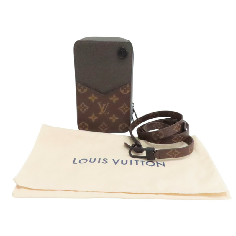墨綠色 牛皮 Taiga Lama 手機盒 肩背包【LOUIS VUITTON LV 路易威登】 M30581-7
