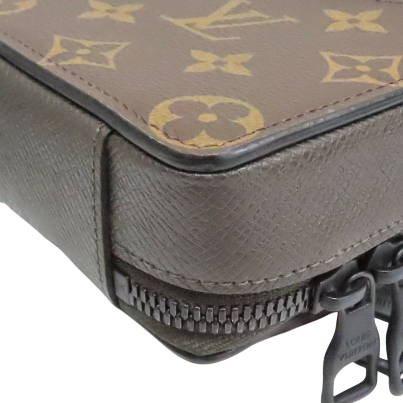 墨綠色 牛皮 Taiga Lama 手機盒 肩背包【LOUIS VUITTON LV 路易威登】 M30581-8