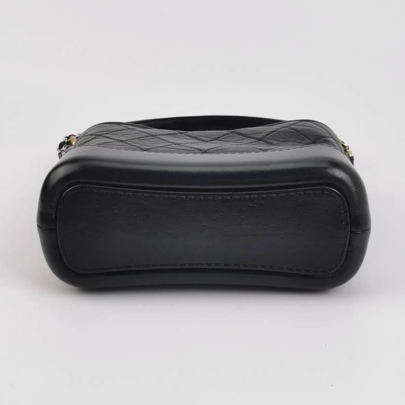 Chanel Gabrielle流浪包小號油蠟皮菱格絎縫雙鍊設計單肩包-5