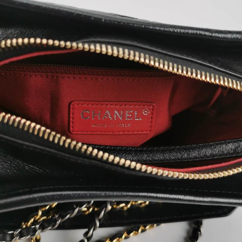 Chanel Gabrielle流浪包小號油蠟皮菱格絎縫雙鍊設計單肩包-7