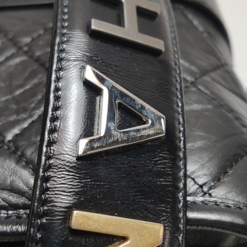 Chanel Gabrielle流浪包小號油蠟皮菱格絎縫雙鍊設計單肩包-13