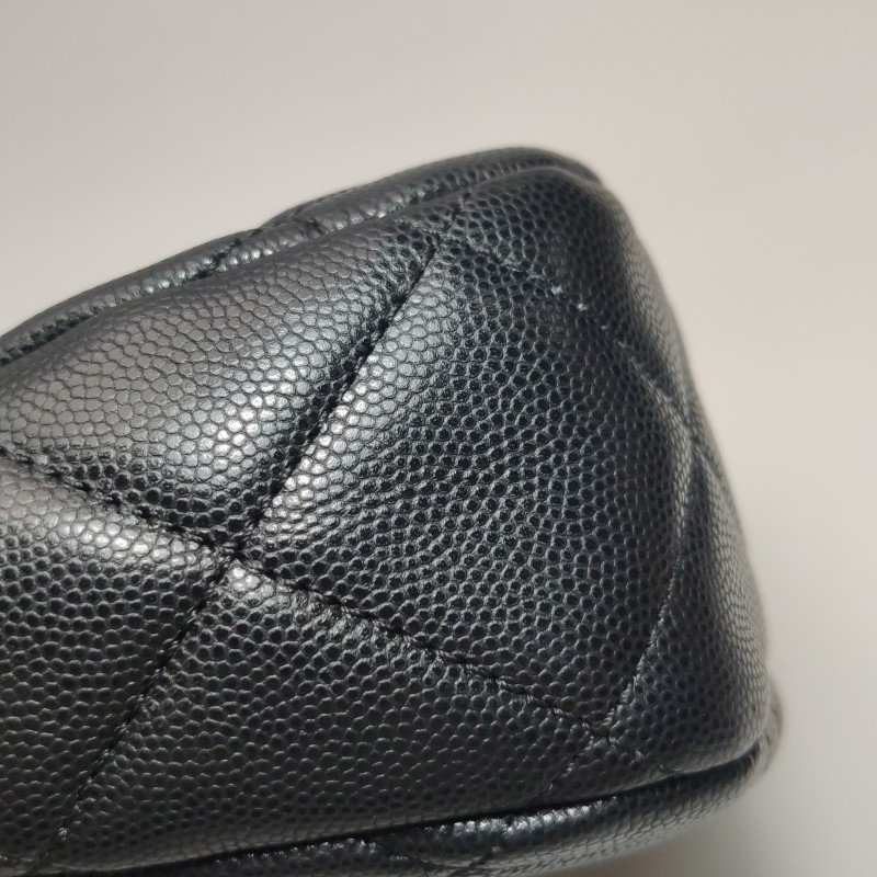 Chanel牛皮純色菱格絎縫雙C扣金幣鏈單肩 包包-20