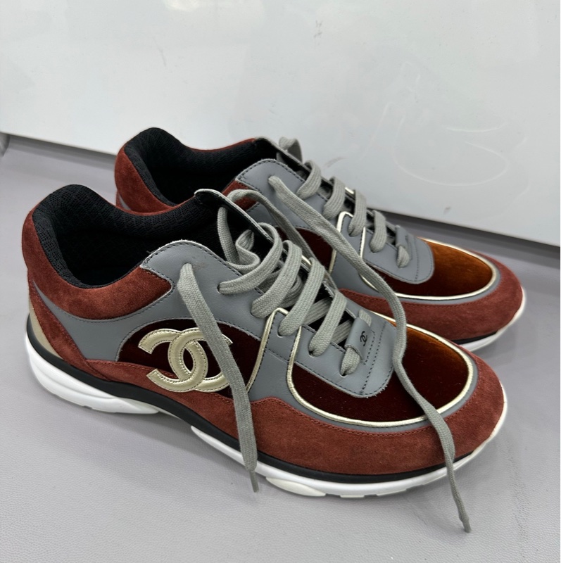 Chanel香奈兒/雙C酒紅色銀標運動鞋 39.5 碼數偏小-1