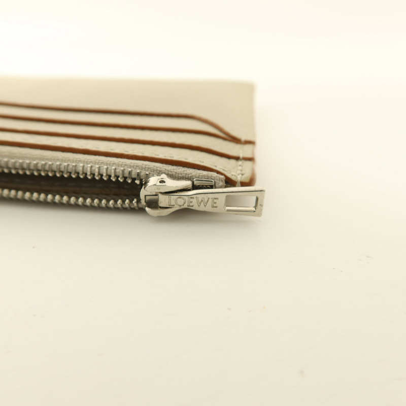 LOEWE 牛皮皮革Anagram Card Holder銀扣卡片套-7