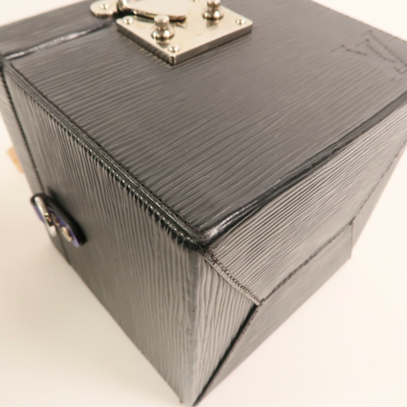 LOUIS VUITTON Epi Bleecker Box銀扣手挽袋-9
