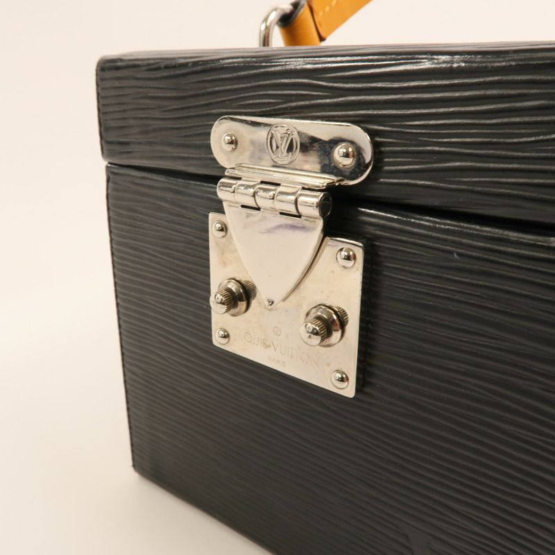 LOUIS VUITTON Epi Bleecker Box銀扣手挽袋-13