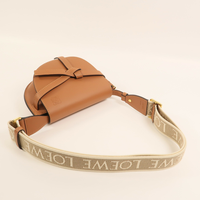 LOEWE 牛皮皮革Gate Mini金扣肩背袋-7