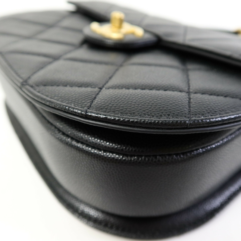 CHANEL 牛皮皮革Half Moon Flap Messenger Bag金扣鏈帶肩背袋-11