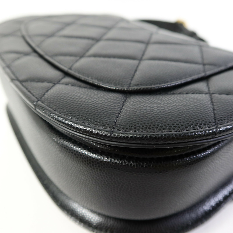 CHANEL 牛皮皮革Half Moon Flap Messenger Bag金扣鏈帶肩背袋-13