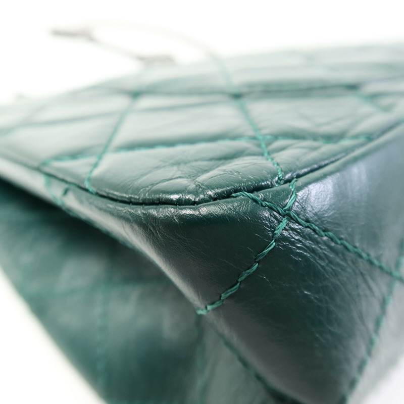 CHANEL 牛皮皮革2.55 Jumbo 鏈帶肩背袋-12