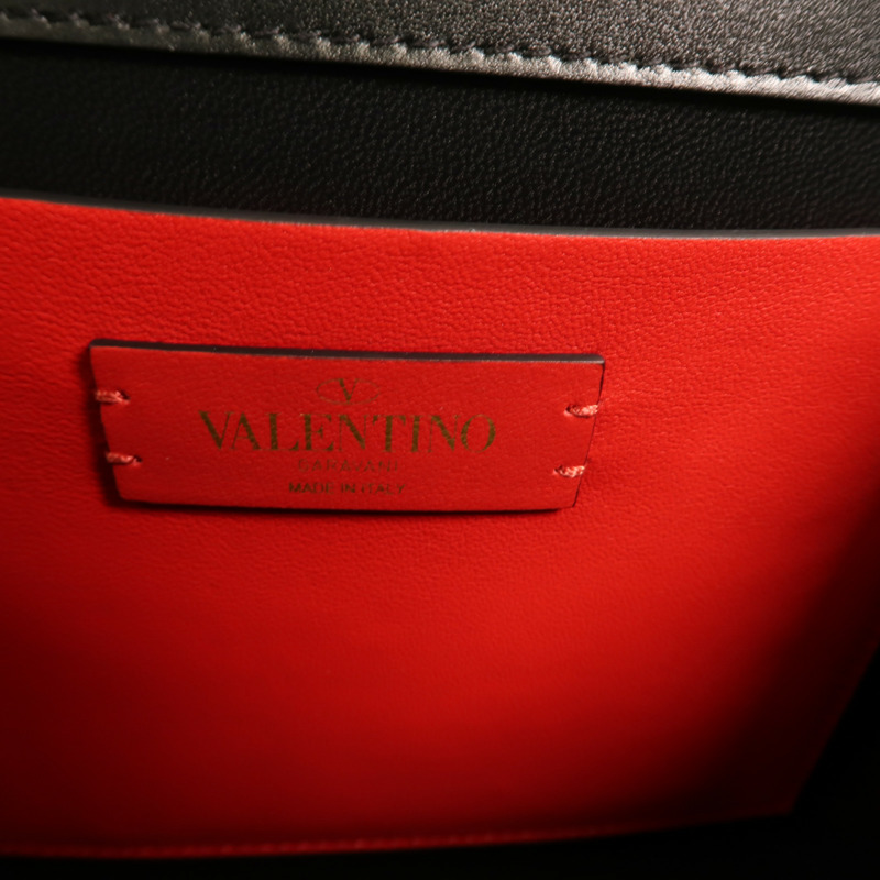 Valentino 牛皮皮革VSling Bag金扣肩背袋-5
