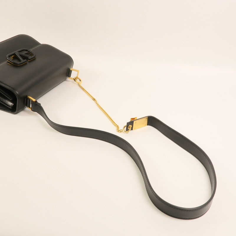 Valentino 牛皮皮革VSling Bag金扣肩背袋-8