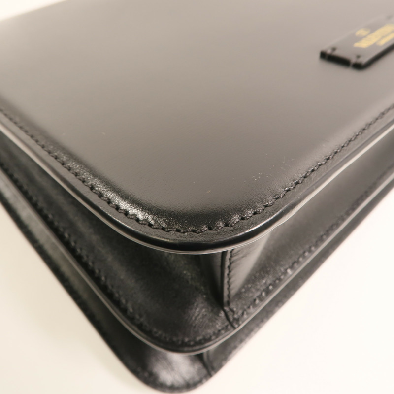 Valentino 牛皮皮革VSling Bag金扣肩背袋-12