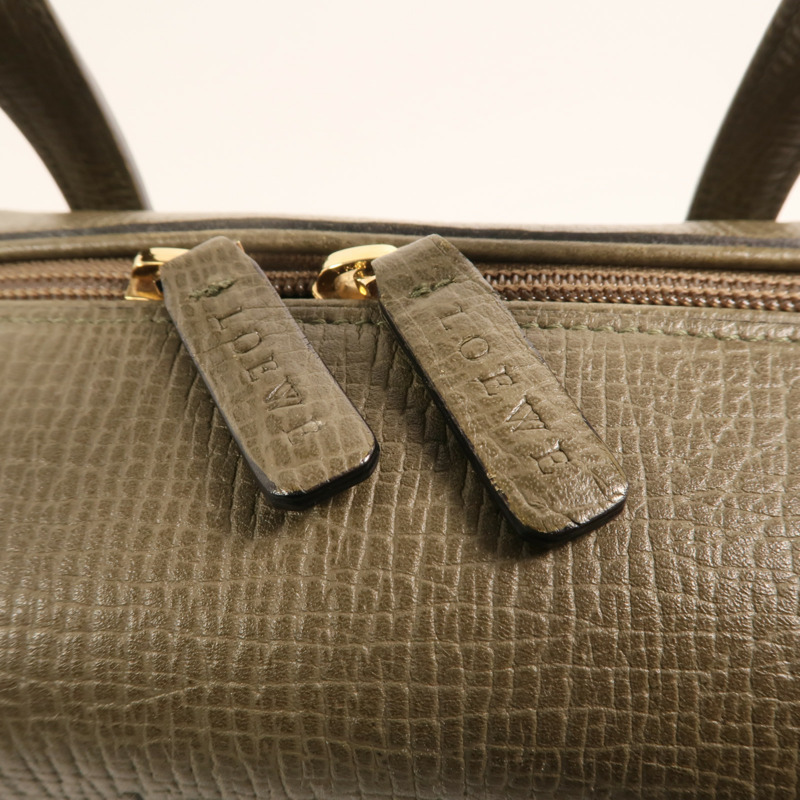 LOEWE 牛皮皮革Handbag金扣手挽袋-14